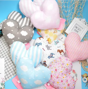 Baby Brinquedos de Pelúcia Algodão Bebê Dormir de Almofadas em forma de Coração Almofadas de Decoração de Quarto de Almofadas Meninas Crianças, Presentes de Natal