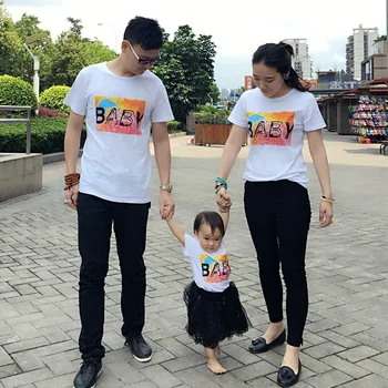 2019 verão impressão do BEBÊ pacote de família casais com Roupas de manga curta T-shirt de crianças roupas de mãe e filha combinando as roupas