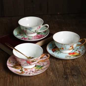 Inglês pastoral estilo de aves de flores de porcelana de ossos requintado chá da tarde xícara de café e pires/preto xícara de chá de